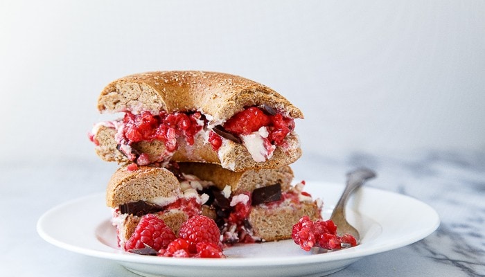 Raspberry cheesecake bagels 10 700x400