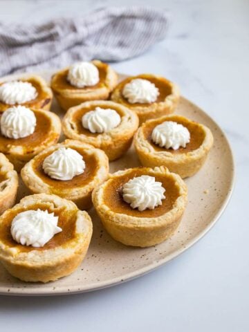 mini pumpkin pies for two