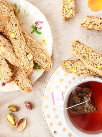 Easy Biscotti recipe with whole wheat flour