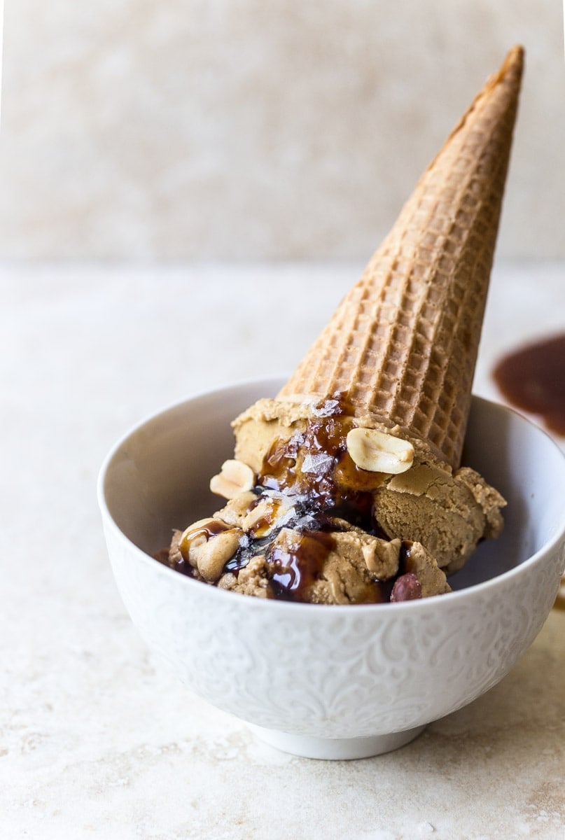 Peanut Butter Molasses Ice Cream (kinda naturally sweetened?)