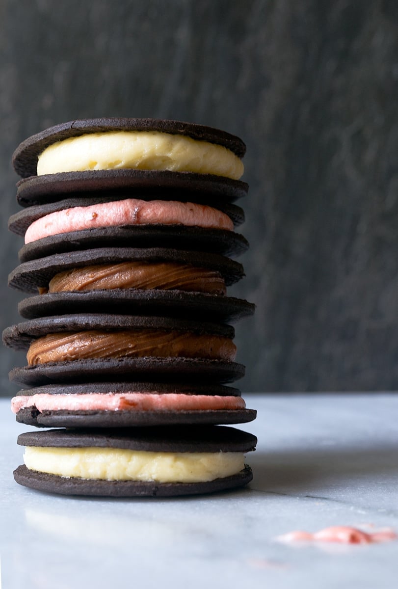 Easy homemade oreos with just 5 ingredients!