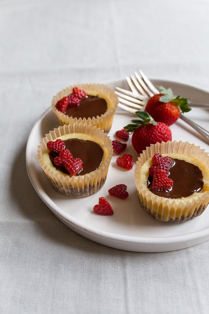 Mini Cheesecakes with graham cracker crust, Chocolate and Heart Strawberries