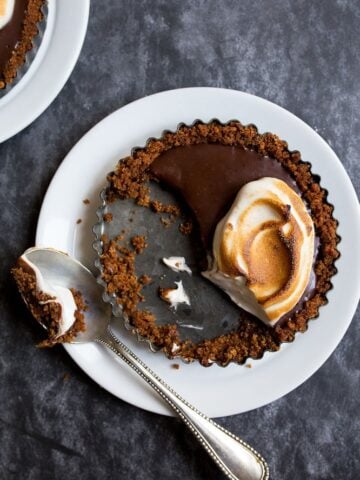 S'mores Tart for Two in two mini tart pans
