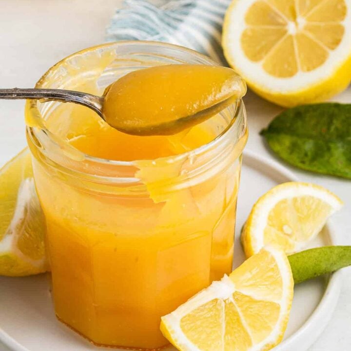 https://www.dessertfortwo.com/wp-content/uploads/2018/04/Microwave-Lemon-Curd-4-720x720.jpg