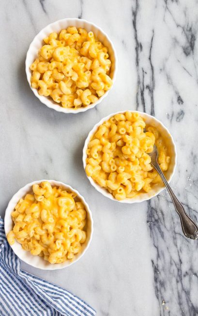 Instant Pot Mac and Cheese made in the Instant Pot Mini. Pressure cooker macaroni and cheese is so good! Plus, more instant pot mini recipes.