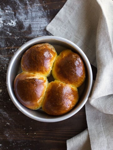 small-batch-dinner-rolls-for-two