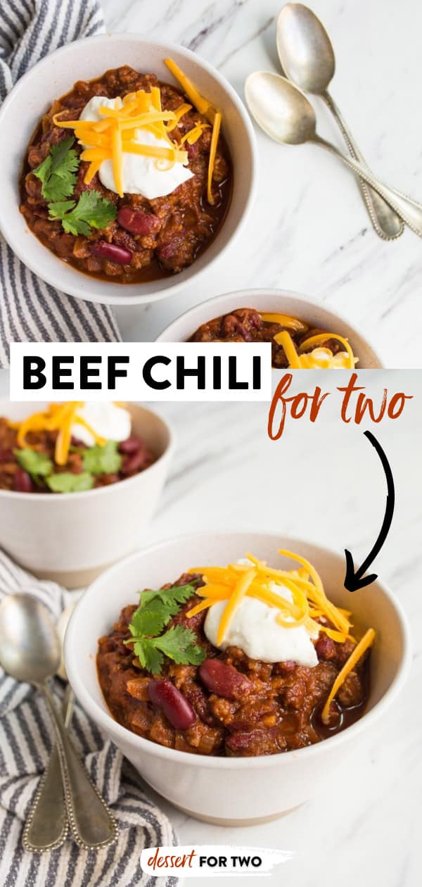 Ground beef chili, small batch. A small pot of chili made in just 30 minutes with only 7 ingredients! So easy! So ridiculously good! Great on hot dogs or as chili con carne! #beefchili #beef #meat #chili #chilirecipe #groundbeefchili #chiliconcarne #dinnerideas #easydinners #30minutemeals #quickdinners #beefandbeanchili