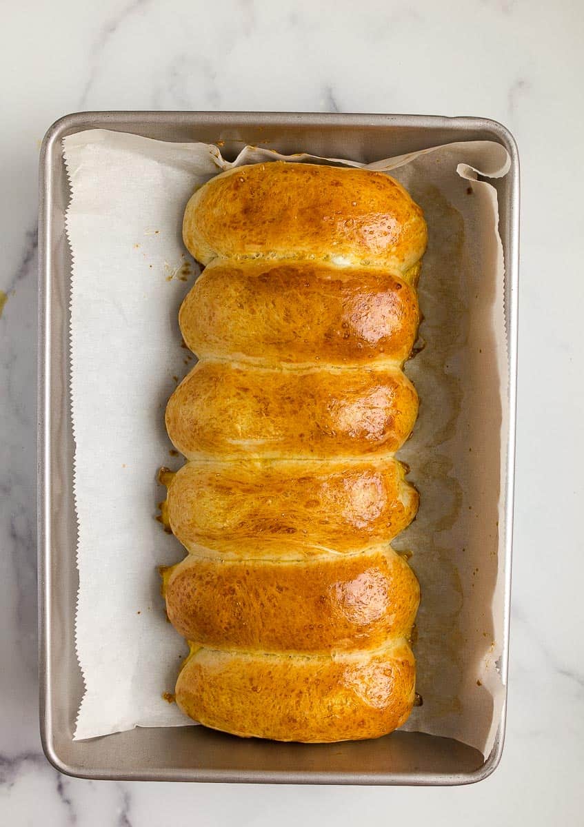 baked hot dog buns