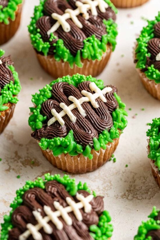 Football Cupcakes (EASY) - Super Bowl Cupcakes