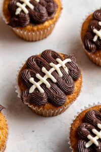 Football Cupcakes (EASY) - Super Bowl Cupcakes